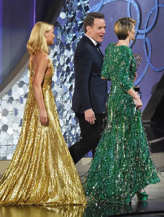 Dalam sambutannya di atas panggung, secara panjang lebar dia menceritakan soal Maria Clark sebagai teman kencannya di Minggu malam. Banyak hal yang dapat dia pelajari dari sosok Maria Clark, ujarnya dalam pidato malam itu. (AFP/Bintang.com)