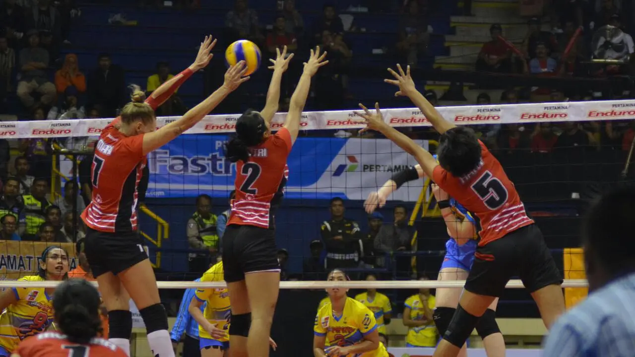 Tim putri Jakarta Pertamina Energi Vs Jakarta Popsivo PGN