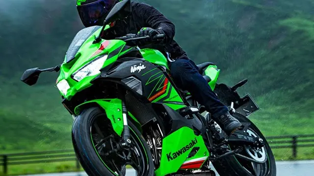 NINJA ZX-25R