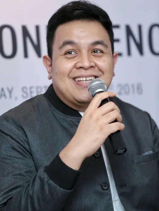 Persiapan kolaborasi dengan musisi Amerika juga dilakukan melalu Skype. Meski begitu ia mengaku masih merasakan deg-degan jelang jalani latihan di Amerika. (Adrian Putra/Bintang.com)