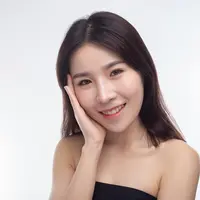 SNP menghadirkan SNP Lab yang diformulasikan dengan bahan aktif yang efektif untuk mengatasi permasalahan kulit wajah.