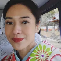 Lihat di sini tampilan kece Dian Sastro kala berlibur di Jepang. @therealdisastr