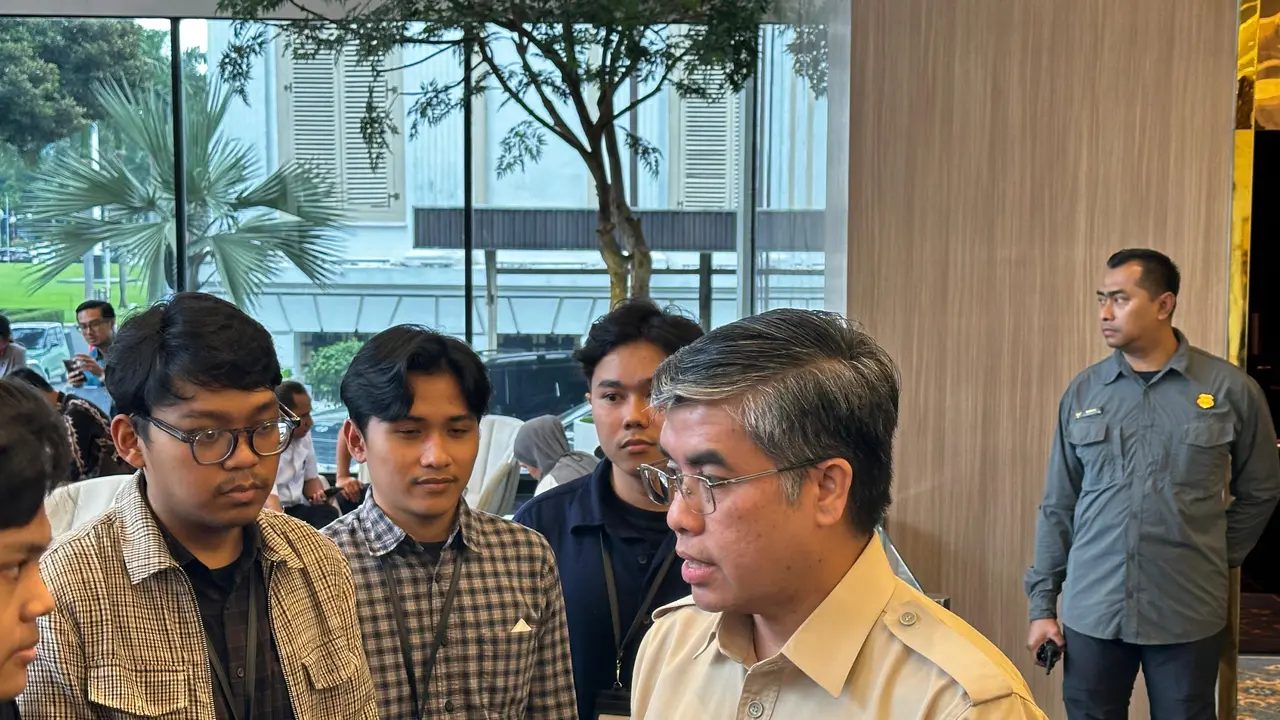 Menteri Ketenagakerjaan Yassierli  ditemui di Kantor Kemenko Perekonomian, Kamis (23/4/2026).