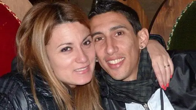  Jorgelina Cardoso, WAGs Baru MU yang Tabah Menghadapi Cobaa