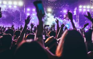 Riot Fest 2026 returns to Chicago on September 18-20 with a phenomenal lineup featuring acts like Tool and Twenty One Pilots. (Photo: Hanny Naibaho on Unsplash)