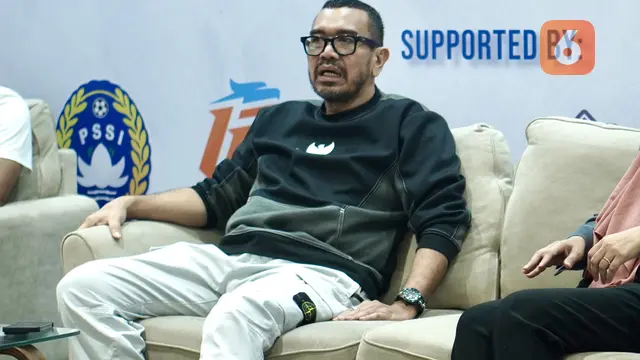 Arya Sinulingga - Diskusi Refleksi 94 Tahun PSSI