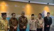 Wakil Presiden (Wapres) Ma'ruf Amin saat menghadiri peresmian Green Building Bank Syariah Indonesia (BSI) Aceh, yang berlokasi di Jl. Teungku Daud Beureuh No. 15, Banda Aceh, Aceh. (Liputan6.com/Delvira Hutabarat)
