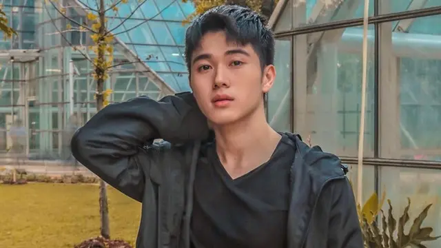 6 Potret Michael Chandra, Member Boygroup Indo yang Punya Style Korea