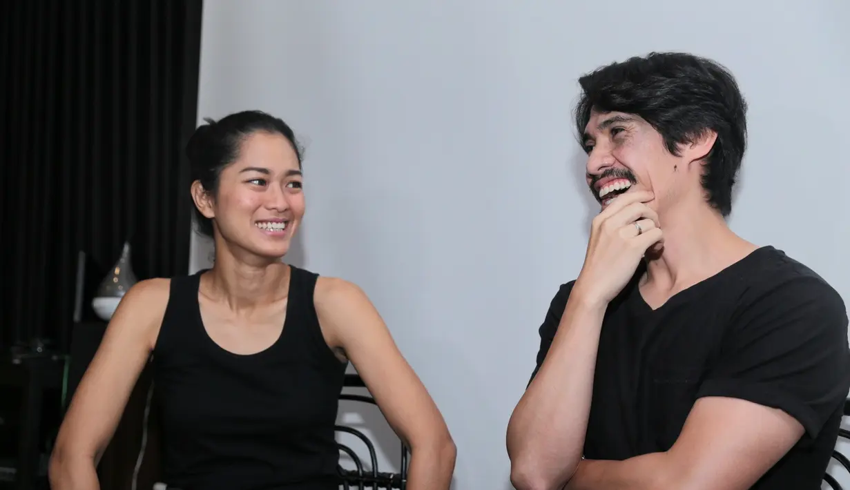 Baik Prisia atau biasa disapa Pia dan suami mengaku santai terkait momongan. Pasangan ini juga tak terlalu memusingkan terkait hadirnya buah hati. (Adrian Putra/Bintang.com)