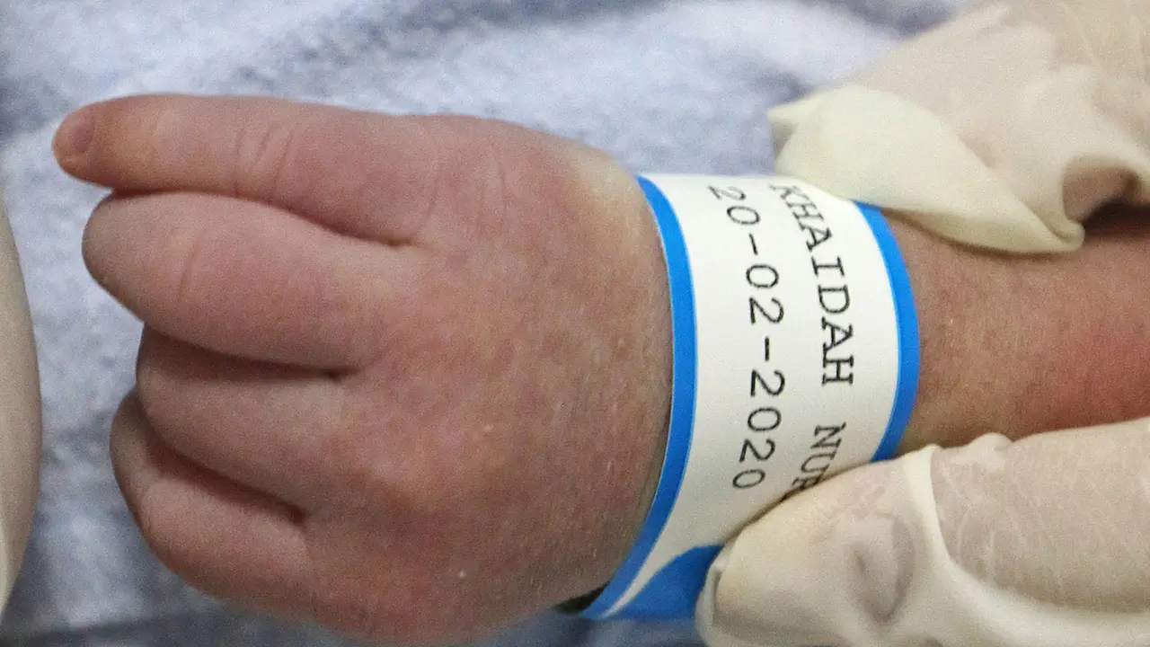 Bayi Tampan Ini Lahir di Tanggal Cantik 20-02-2020