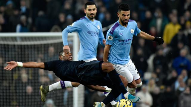 2 Gol Gabriel Jesus Bawa Manchester City Taklukkan Everton