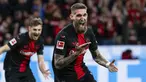 Gelandang Robert Andrich merayakan gol kedua timnya yang dicetaknya ke gawang Stuttgart pada pertandingan pekan ke-31 Bundesliga 2023/2024 di BayArena, Sabtu (27/4/2024) malam WIB. (Marius Becker/dpa via AP)