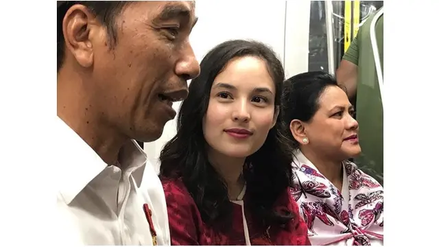 7 Kebersamaan Jokowi dengan Seleb Tanah Air, Dari Acara Resmi Hingga Nge-Vlog