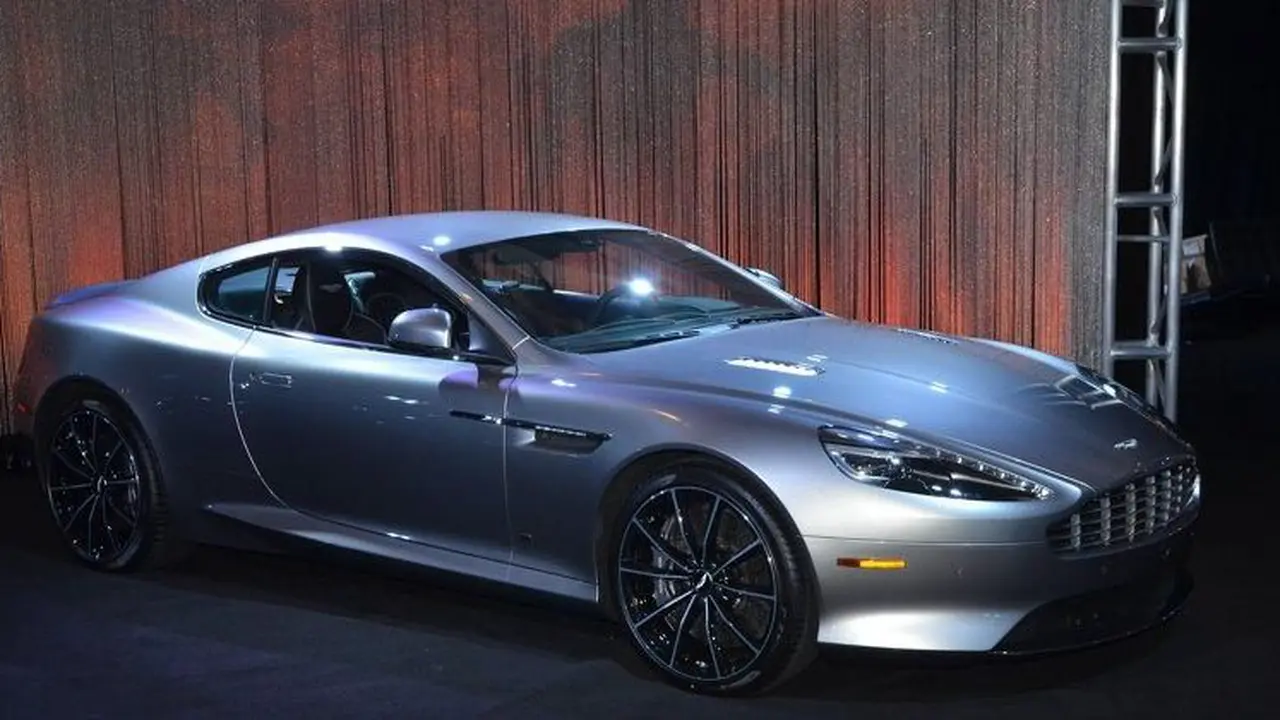 Mobil James Bond Mejeng di Los Angeles