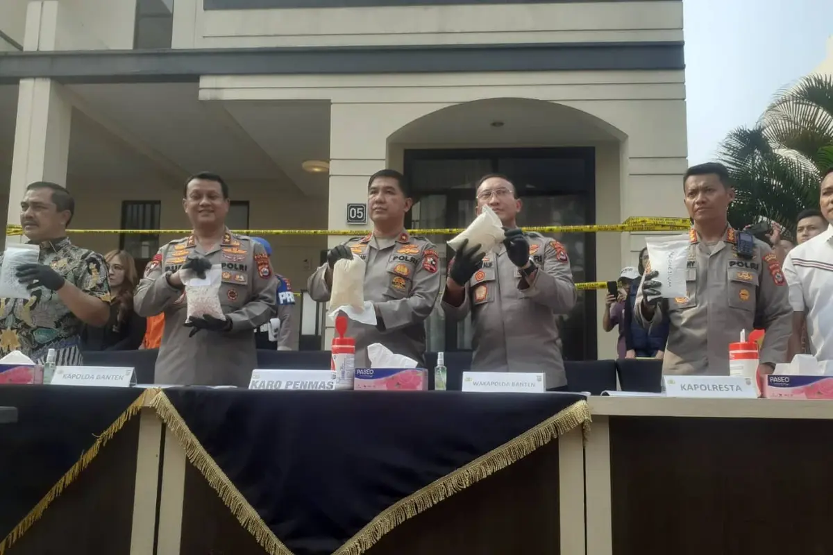 Polisi dan Bea Cukai Ungkap Rumah di Kawasan Elit yang Dijadikan Pabrik Ekstasi di Tangerang