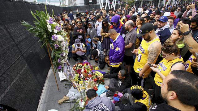 Kobe Bryant Meninggal, Para Fans Berduka