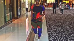 N'Zogbia juga memiliki baju lainnya yak tak kalah sensasional.