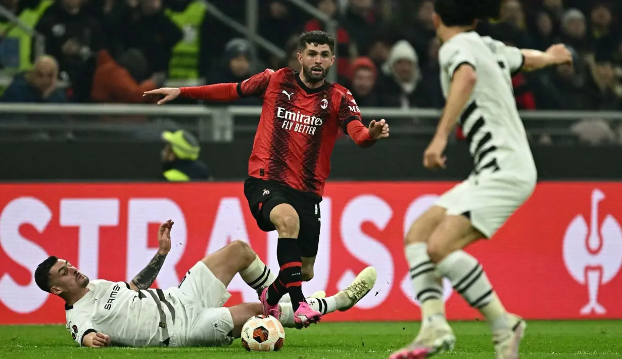 Tim asuhan Stefano Pioli ini bermain efektif dalam memaksimalkan peluang. (GABRIEL BOUYS/AFP)
