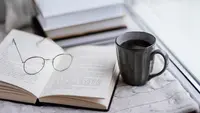 Ilustrasi buku, cerpen, novel. (Image by Freepik)