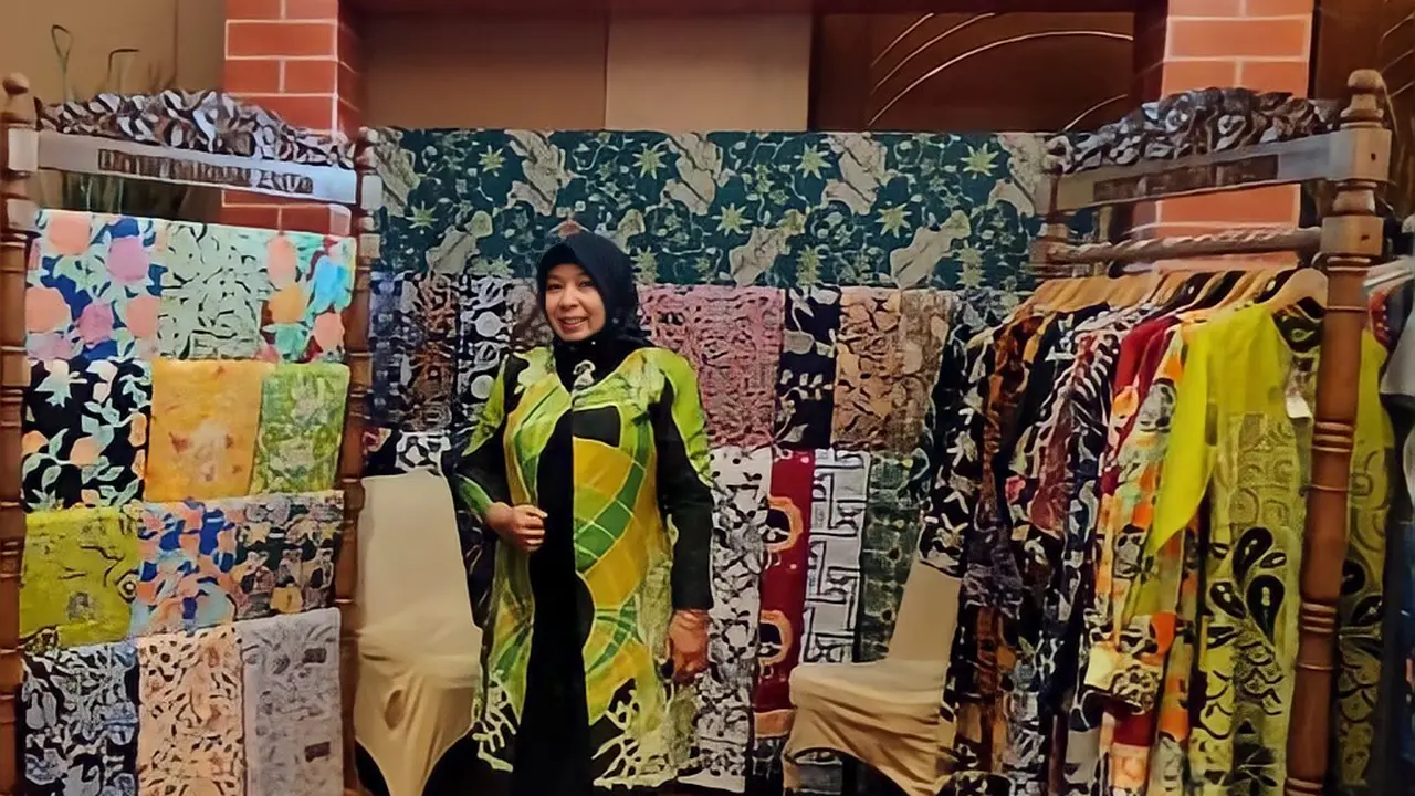 Pengusaha batik asal Malang, Siti Aslamiah. Foto: Dok Pribadi
