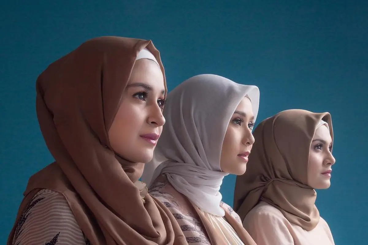 [Bintang] Shireen Sungkar, Zaskia Adya Mecca, dan Zeezee Shahab