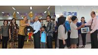 Kamil Hasan dan Munirah punya cerita menarik sebelum mendapatkan Mercedes-Benz C-Class dari undian Gebyar Tahapan BCA (GTB) 2015.