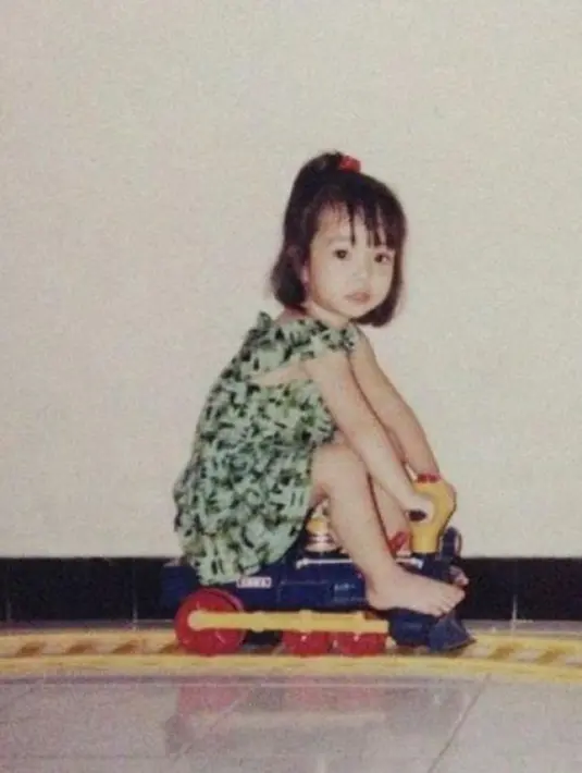 Potret Masa Kecil 11 Artis -Gisel (Instagram/gisel_la)