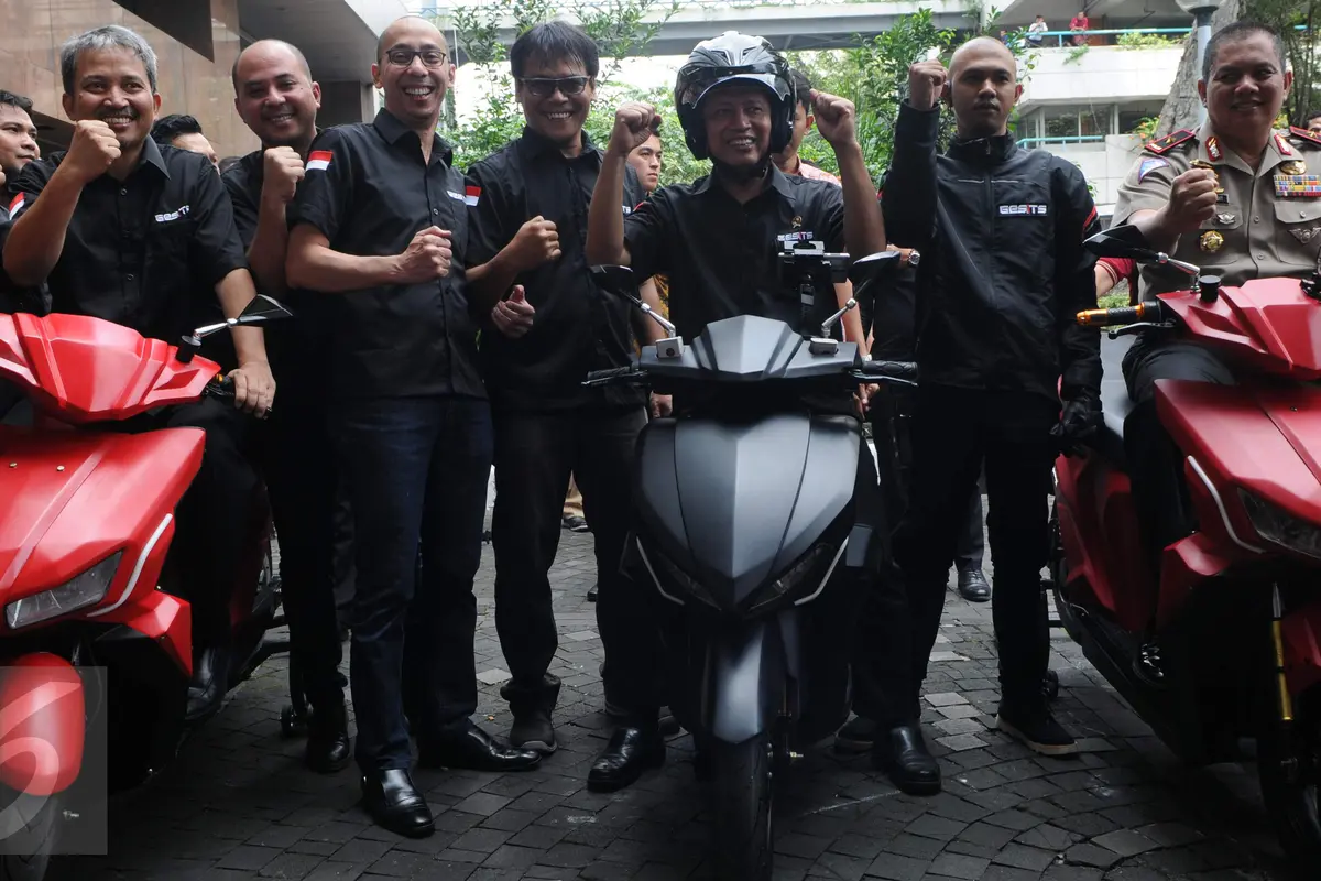 20161107-MENRISTEKDIKTI Lepas Motor Listrik JKT-Bali-Jakarta