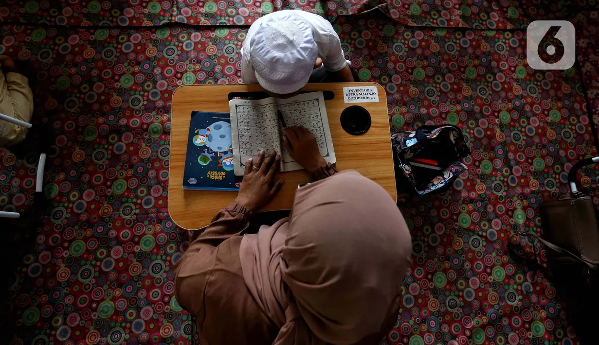 Pesantren kilat Gema Ramadhan Malinjo bertujuan membantu anak anak untuk bisa dan lancar membaca Al-Qur'an. (Liputan6.com/Angga Yuniar)