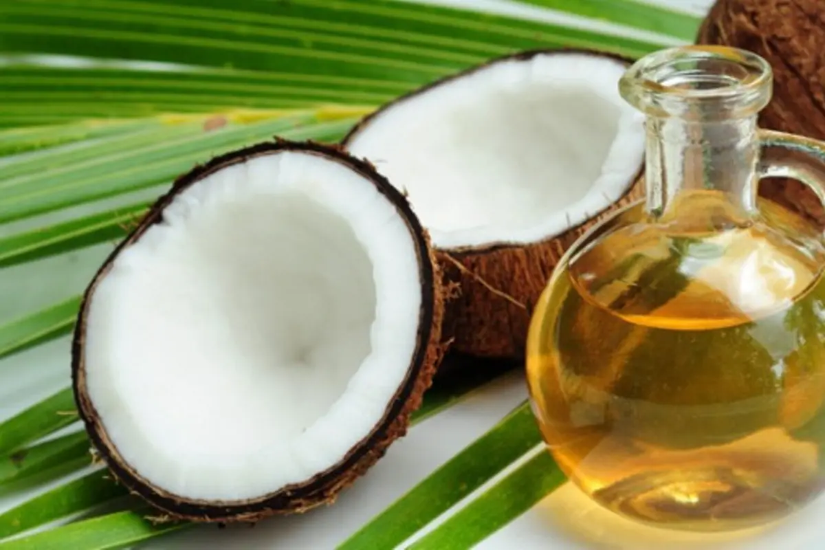 7 Produk Kecantikan yang Bisa Kamu Ganti dengan Minyak Kelapa