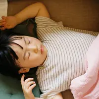 Ngompol merupakan bagian dari proses perkembangan anak yang masih belajar mengendalikan kandung kemih, terutama hingga usia lima tahun. (Foto: zhenzhong liu/Unsplash)