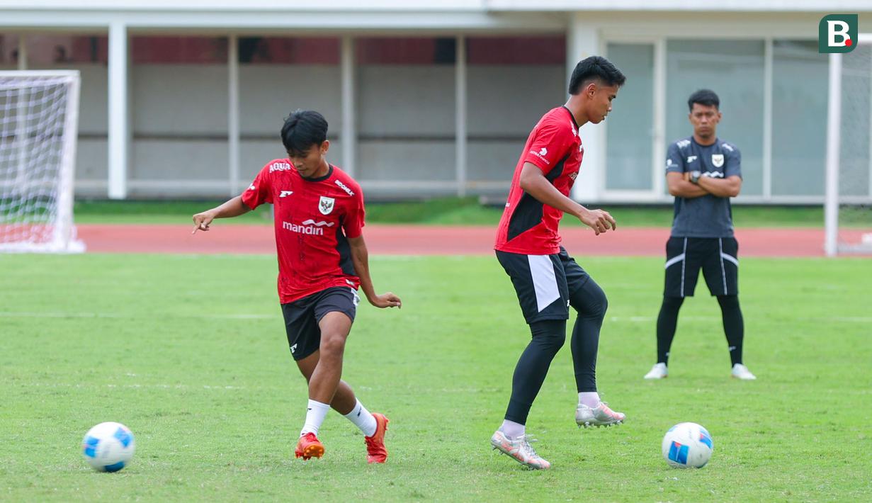 Persiapan jelang SEA Games 2025 terus dimatangkan. Terdekat, Muhammad Ferarri dan kawan-kawan bakal menjalani dua laga uji coba melawan tim kuat asal Afrika, Mali. (Bola.com/M Iqbal Ichsan)