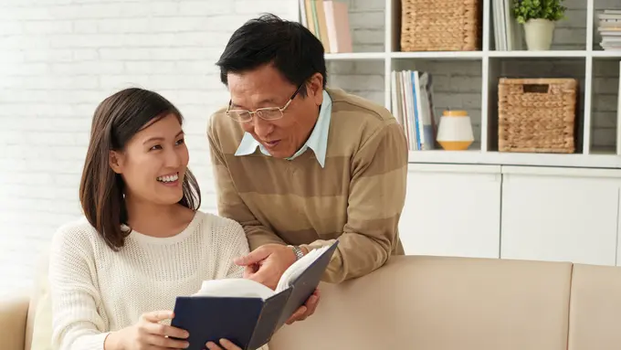 berdiri dengan kaki sendiri