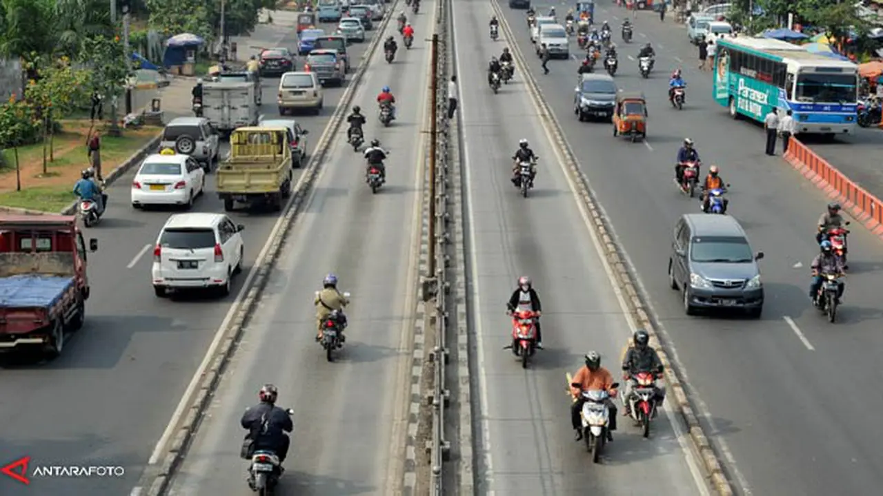 tilang-busway-131113c.jpg