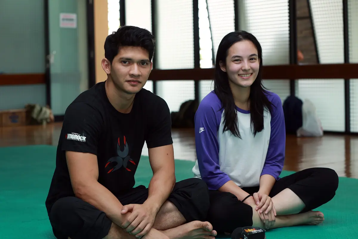 [Bintang] Iko Uwais dan Chelsea Islan