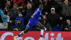 Chelsea vs Paris 2-0 (ADRIAN DENNIS / AFP )