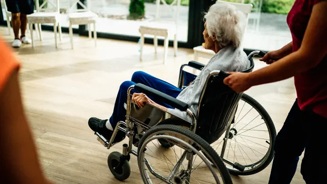 Ilustrasi Caregiver