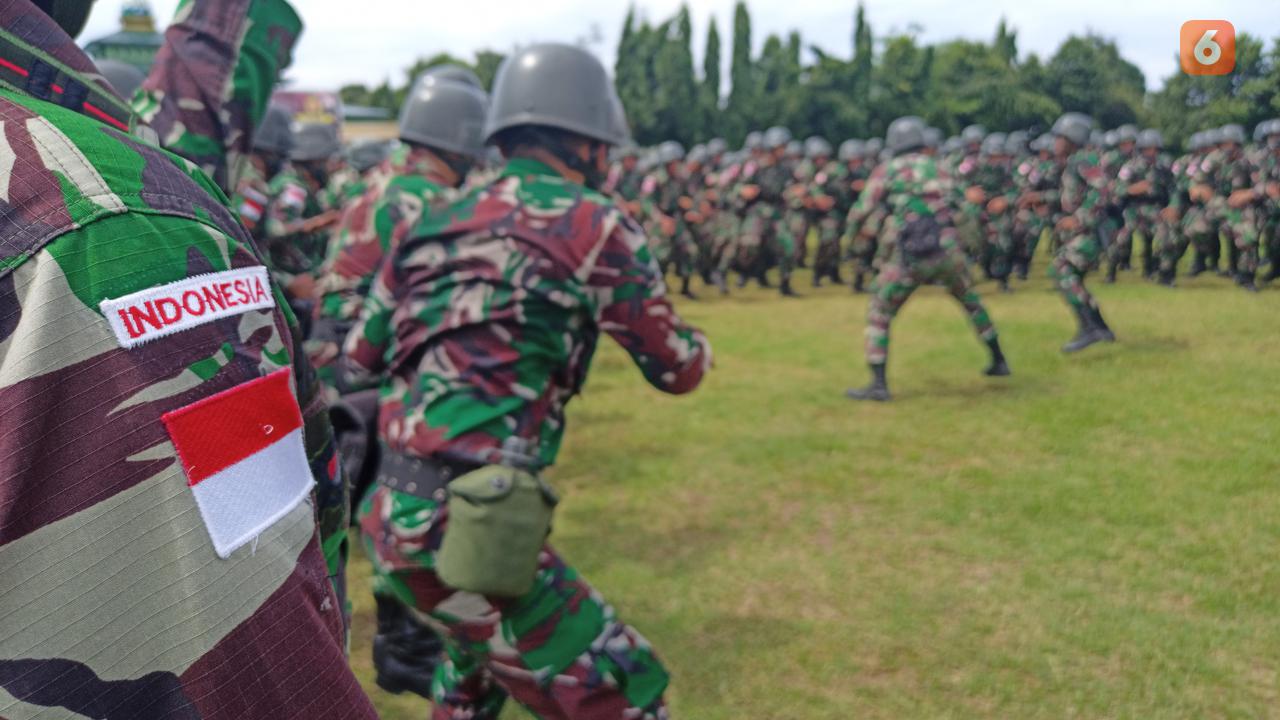 Yon Armed 6/Tamarunang 3/Kostrad saat melakukan yel-yel (Liputan6.com/Fauzan)