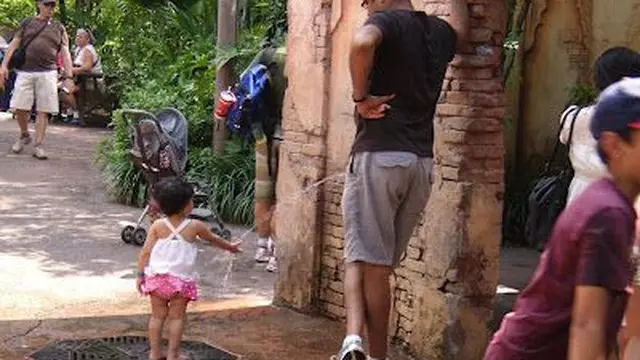 7 Foto Gagal Estetik Waktu Liburan Ini Hasilnya Bikin Kesal