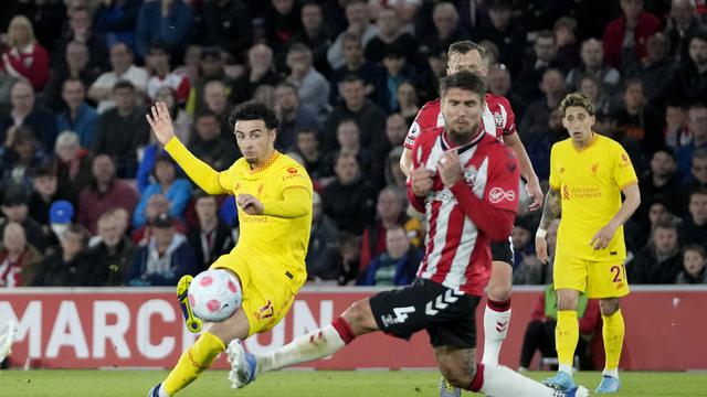 Taklukkan Southampton, Liverpool Pepet Terus Manchester City