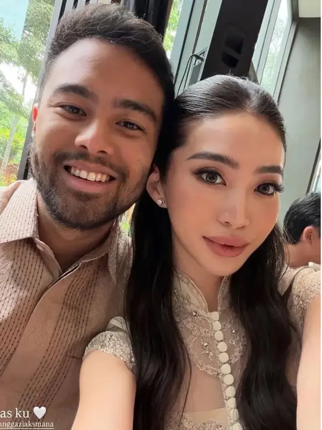7 Potret Tamu Artis di Lamaran El Rumi dan Syifa Hadju, Geng Mamayu hingga Mermaid