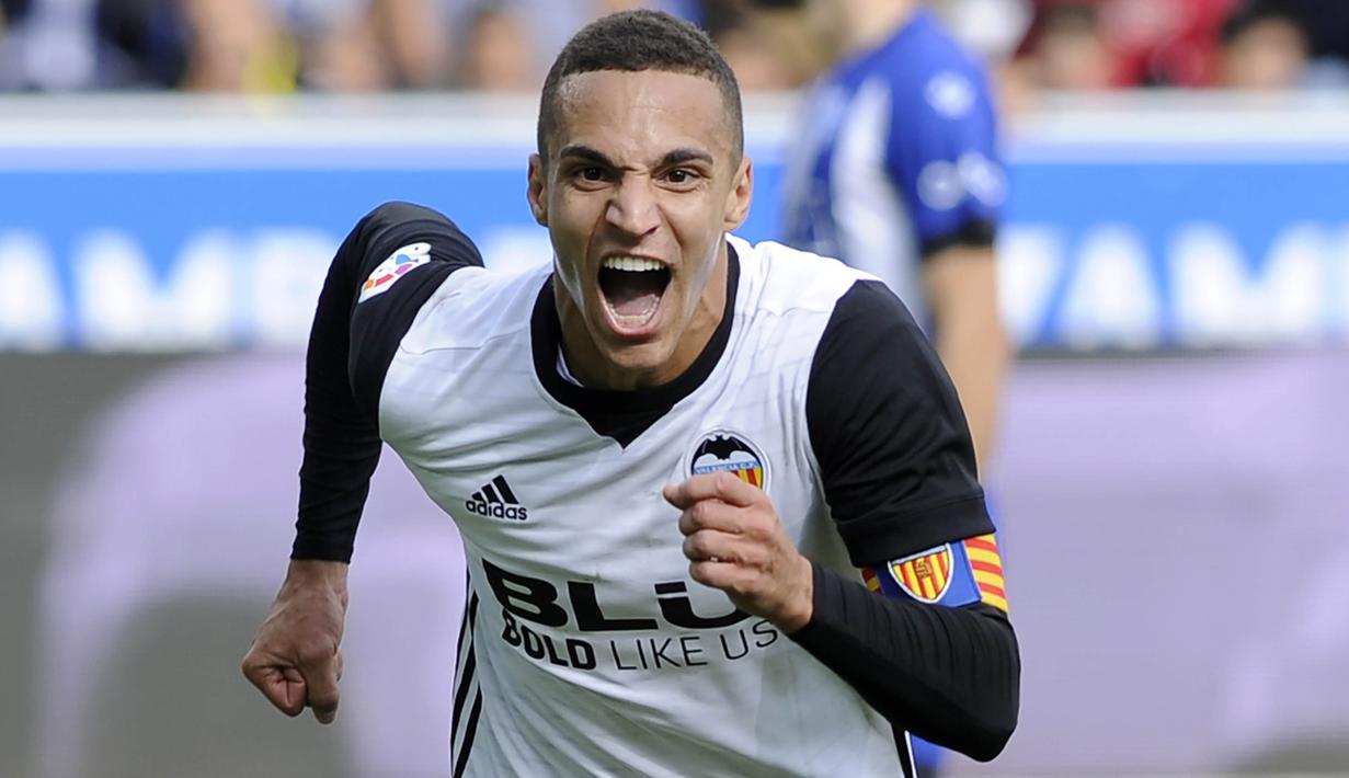 5. Rodrigo (Valencia) - 8 Gol (1 Penalti). (AFP/Ander Gillenea)
