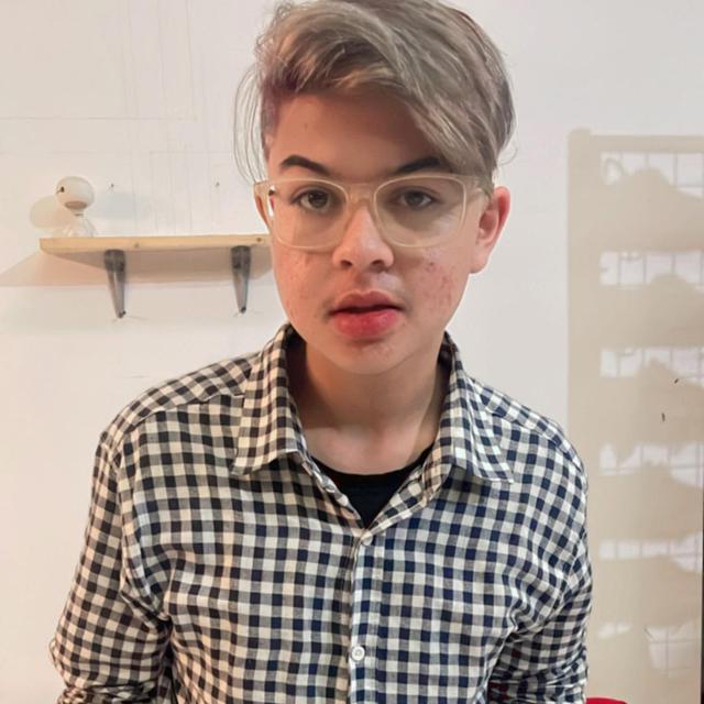 Beranjak Remaja, Ini 6 Potret Terbaru Baim Cilik dengan Berbagai Warna Rambut