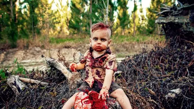 [Bintang] Jadikan Anak Sebagai Zombie, Wanita Ini Dibully, Padahal Begini Cerita Aslinya