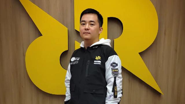 CEO Team RRQ, Andrian Pauline