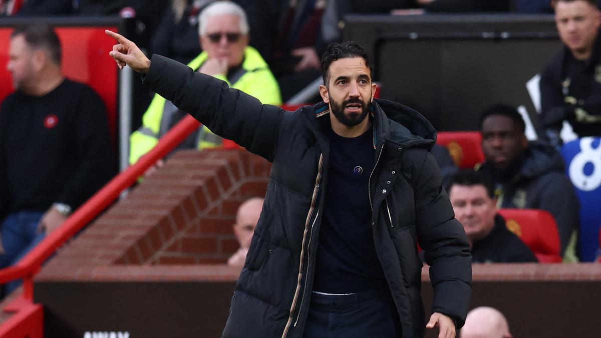Top 3 Berita Bola: Tunggu Akhir Musim, Manchester United Sudah Bersiap Cari Pengganti Ruben Amorim