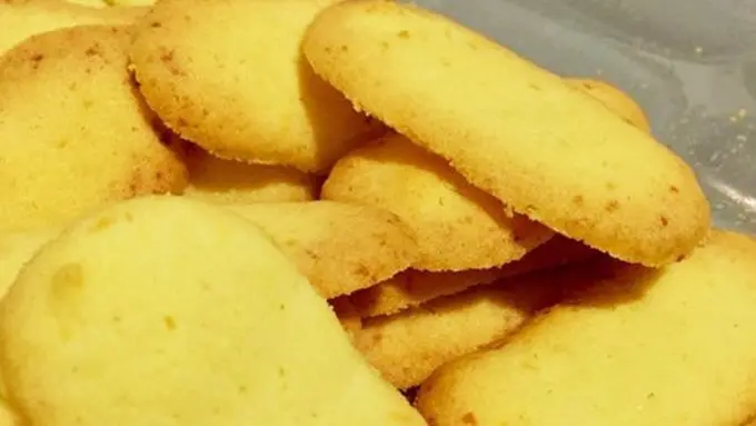 Resep Kue Kering Lebaran: Lidah Kucing Hemat 5 Bahan