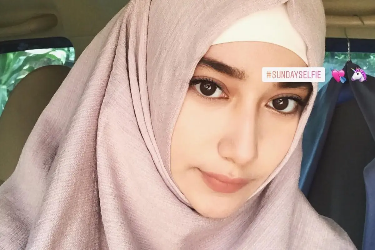[Bintang] Cindy Fatika Sari