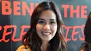Bersama sebuah brand fashion online, Marsha Timothy mendapat kesempatan merancang pakaian sesuai dengan karakter dirinya. Foto diambil di kawasan Epicentrum, Jakarta Selatan, Selasa (7/4/2015). (Liputan6.com/Panji Diksana)