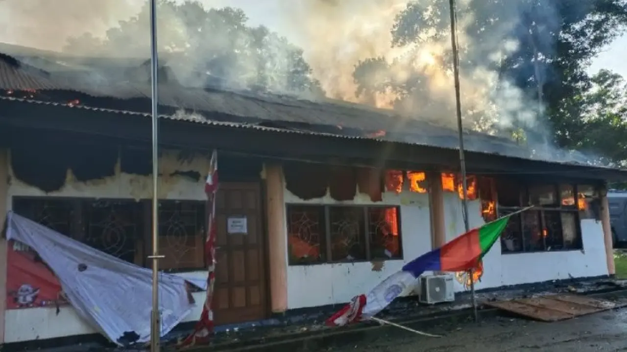 Kebakaran Kantor KPU